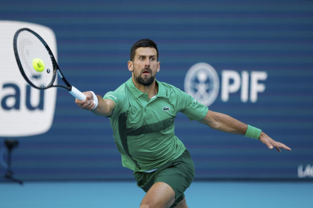 隨著一名英 隨著一名英